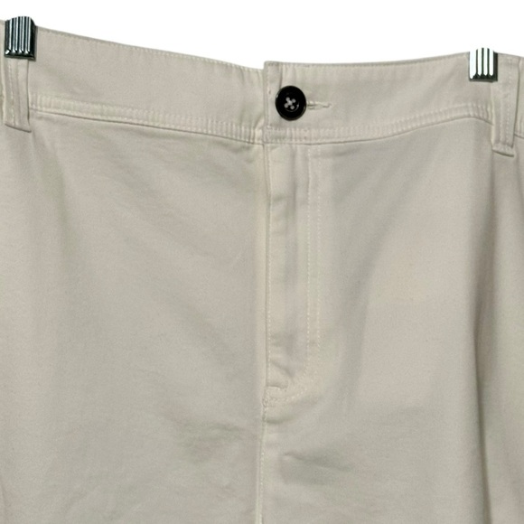 Lane Bryant New Classic White Longer Length Cotton Blend shorts size 26 - Picture 3 of 8